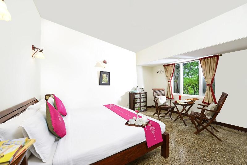 Manas Resort With Petting Zoo image