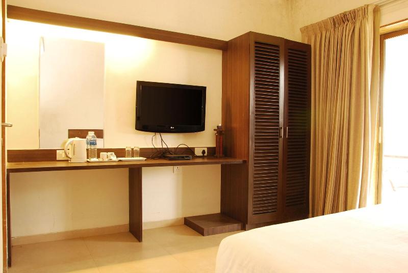 Manas Resort With Petting Zoo image