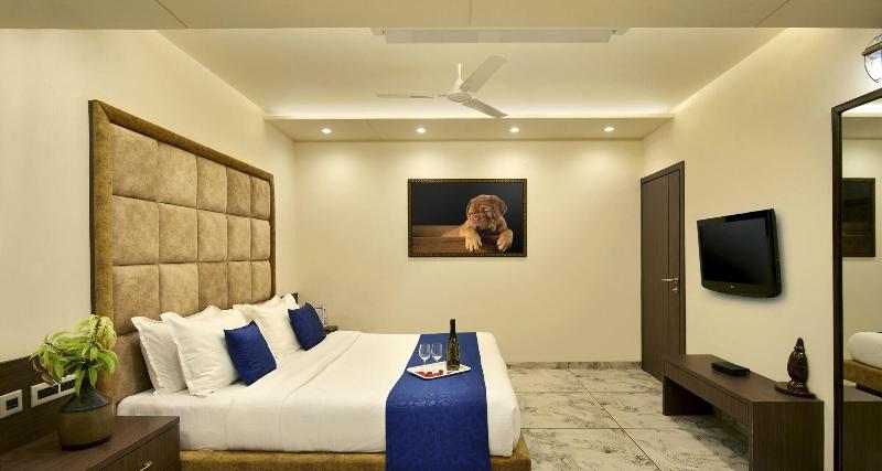 Manas Resort With Petting Zoo image
