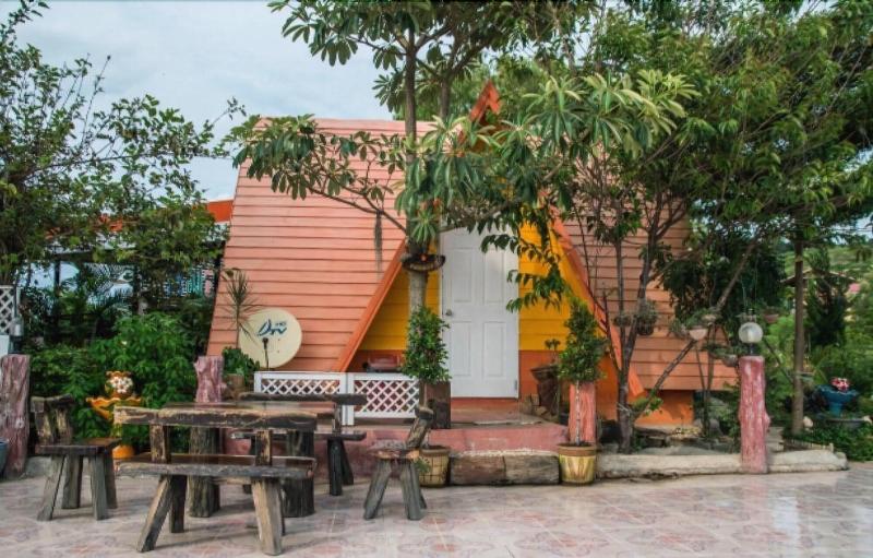 Seemok Resort image