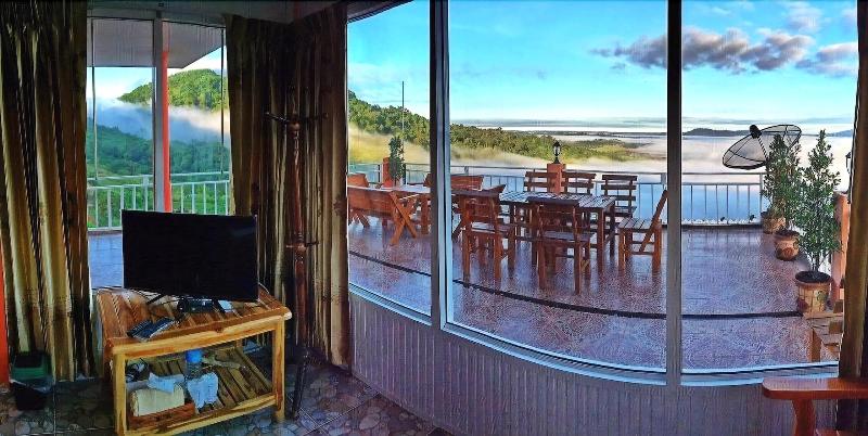 Seemok Resort image