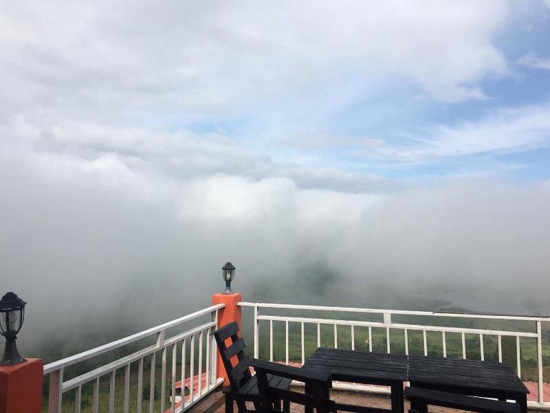 Seemok Resort image