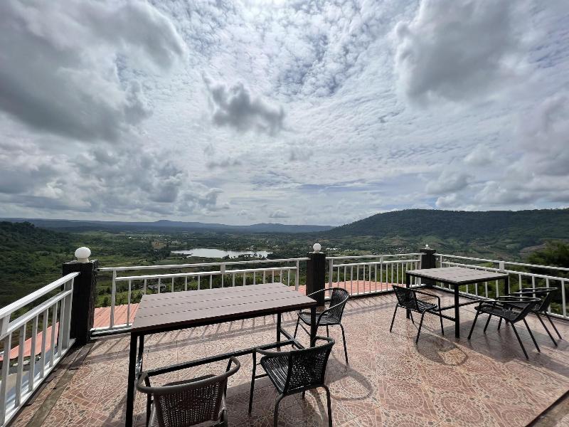 Seemok Resort image