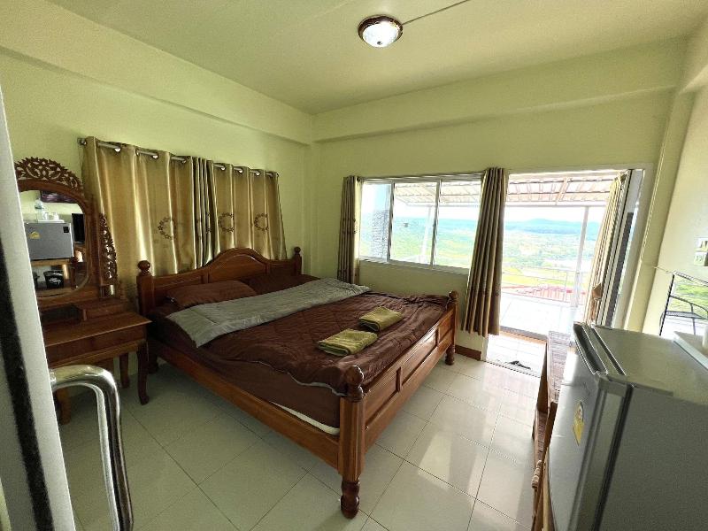 Seemok Resort image