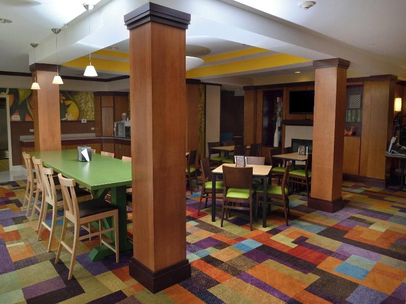 Fairfield Inn & Suites Marriott Effingham