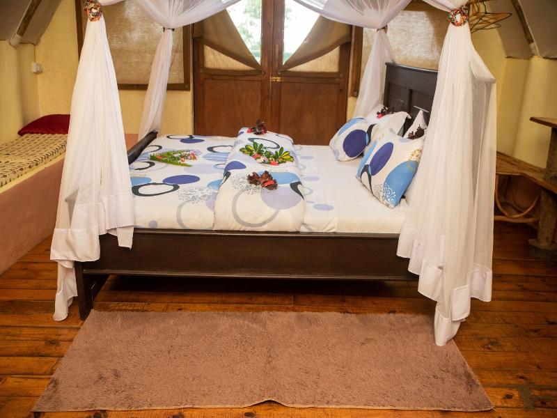 Karama Lodge & Spa image