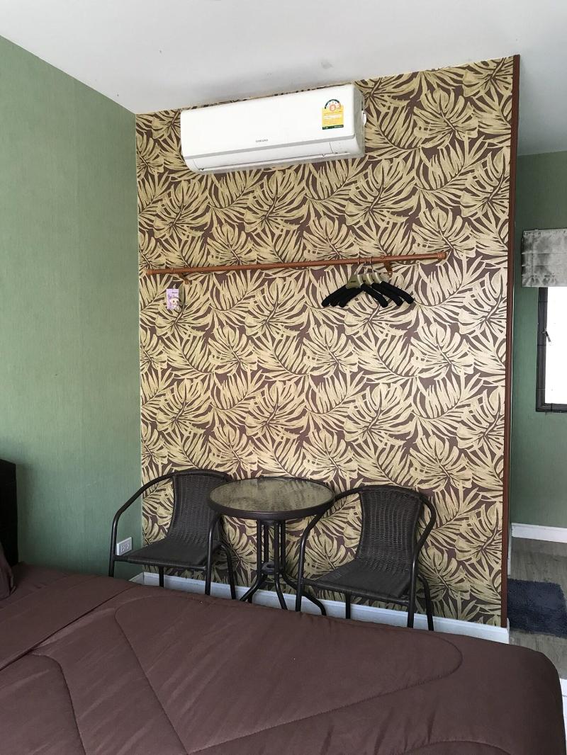 7 House image