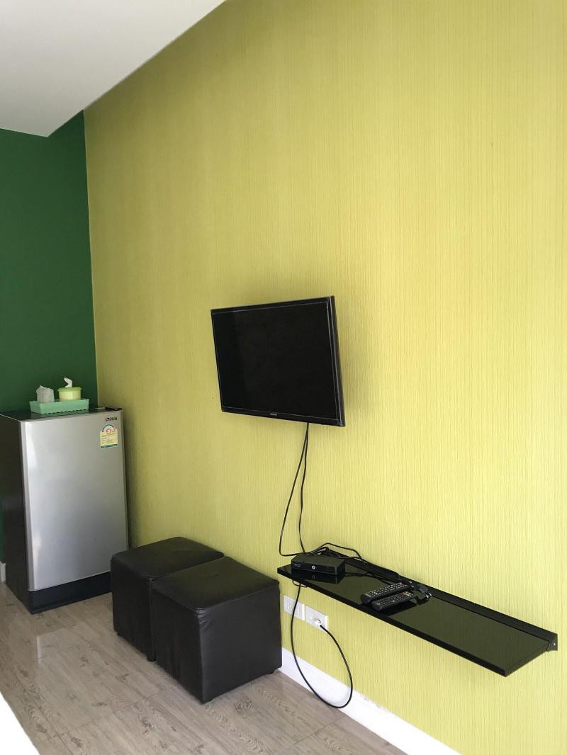 7 House image 9