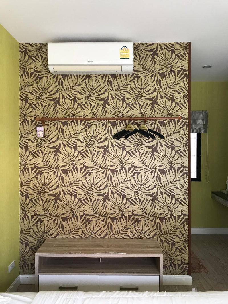 7 House image 7