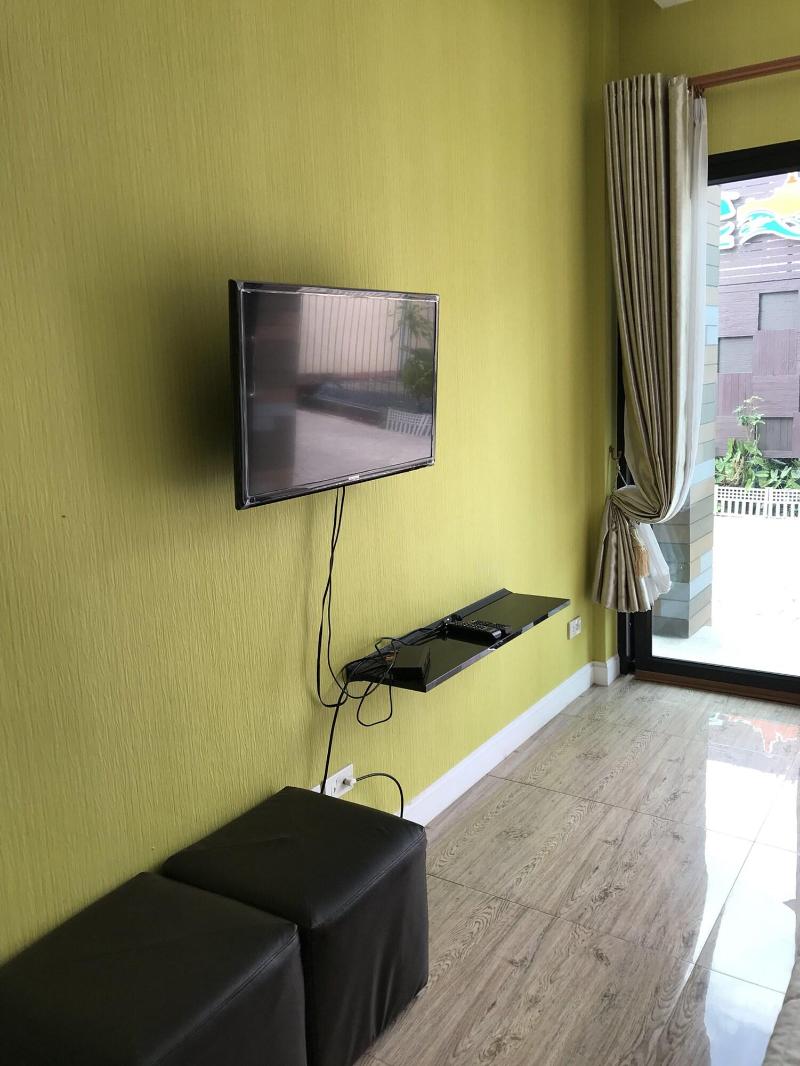 7 House image 5