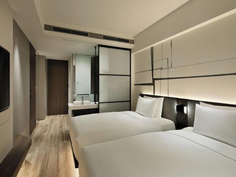Ac Hotel By Marriott Tokyo Ginza image
