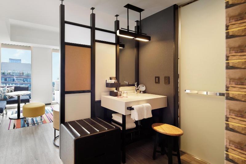 Aloft Tokyo Ginza image
