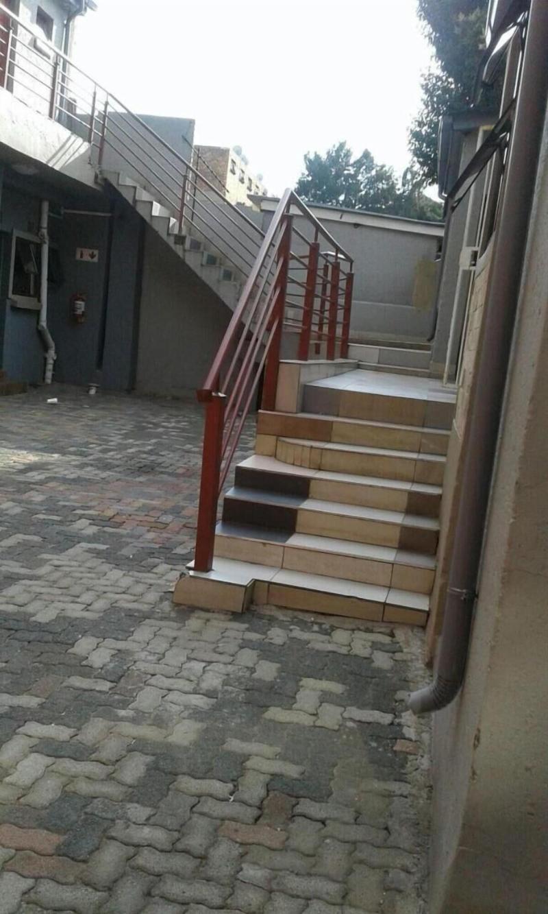 Royal Crown Guesthouse image
