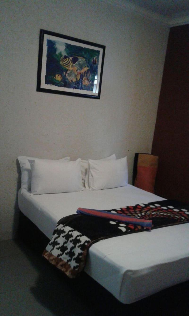 Royal Crown Guesthouse image