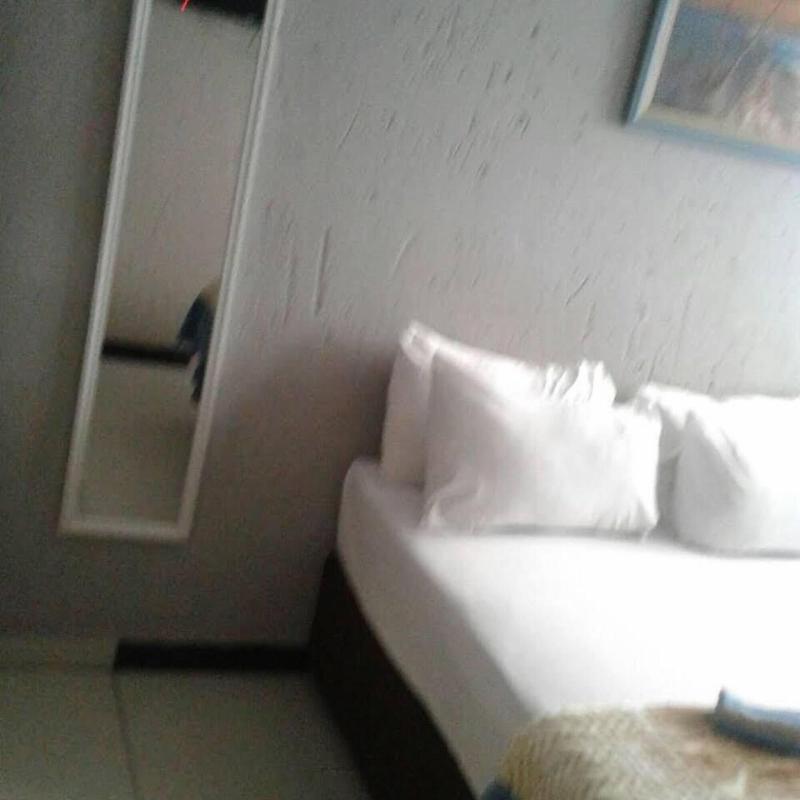 Royal Crown Guesthouse image
