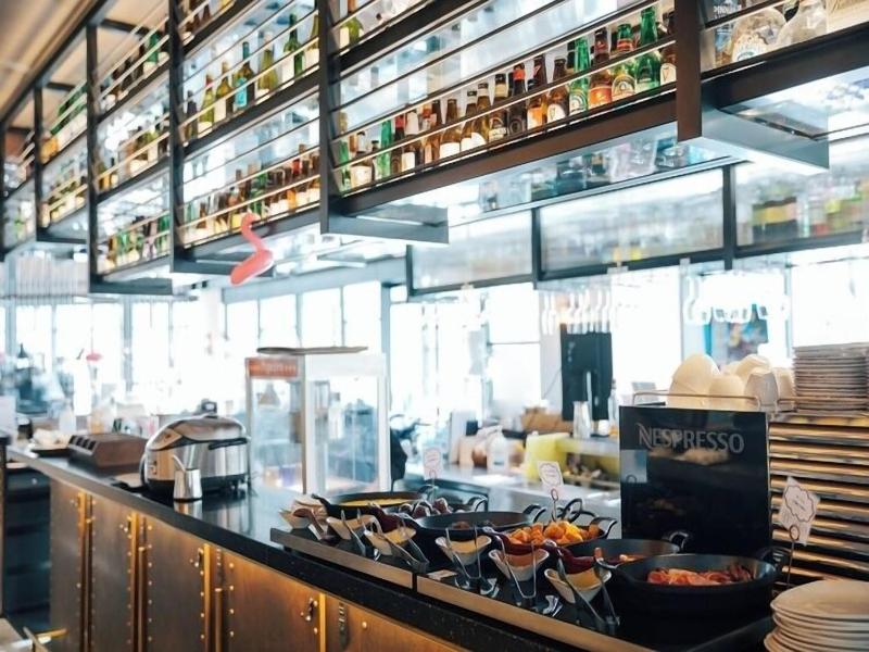 Moxy Osaka Shin Umeda image