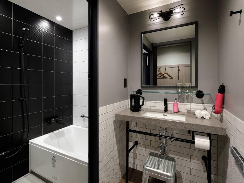 Moxy Osaka Shin Umeda image