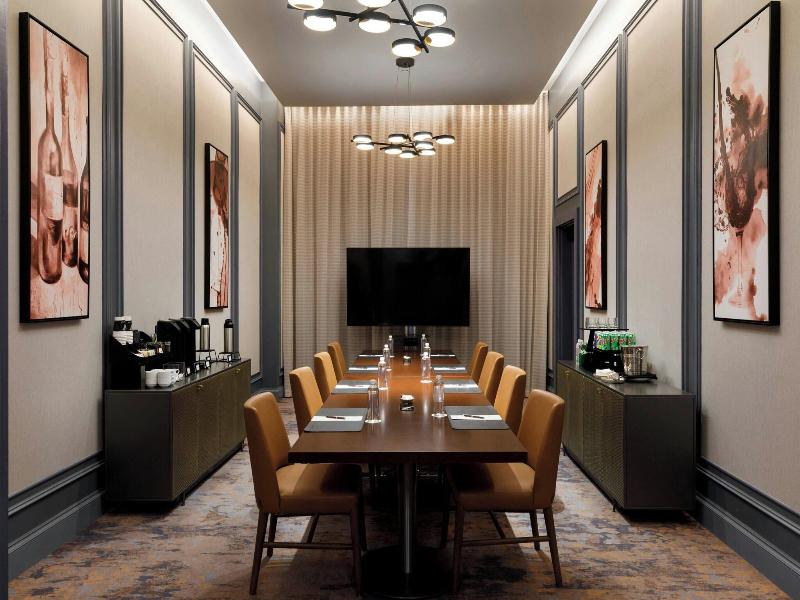 Hotel Vin, Autograph Collection image
