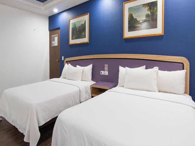 Hotel Menara image