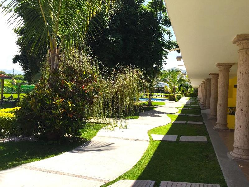 Hotel Js image