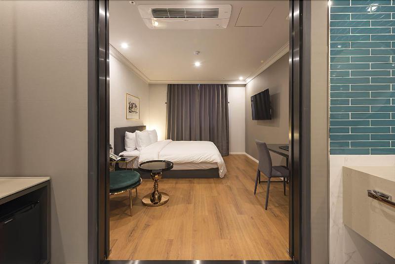 Guseo Browndot Hotel image