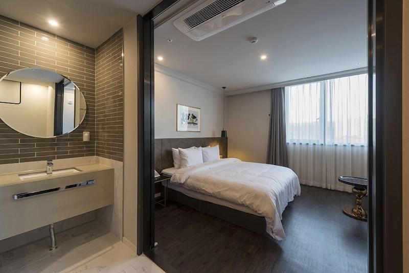 Guseo Browndot Hotel image