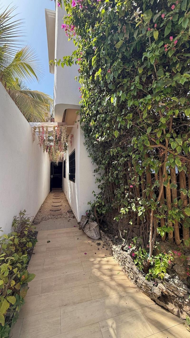 Jade Guest House image