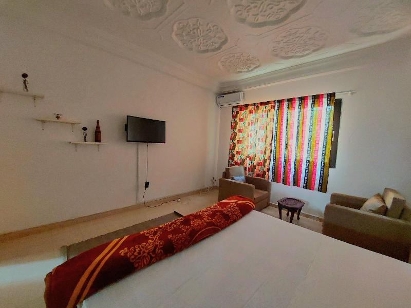 Jade Guest House image