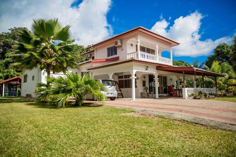 The Orchard Holiday Home image
