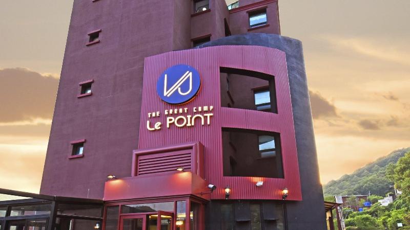 Le Point — photo 3