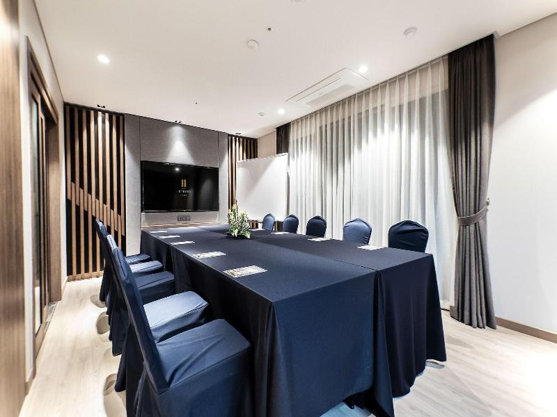 Hotel Intrada Icheon image