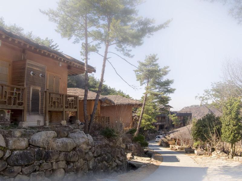 Hotel De Forre image