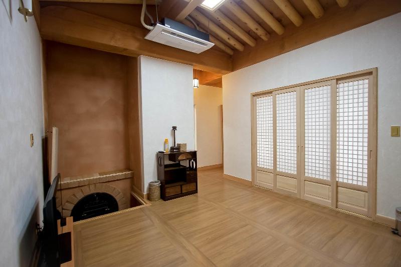 Hotel De Forre image