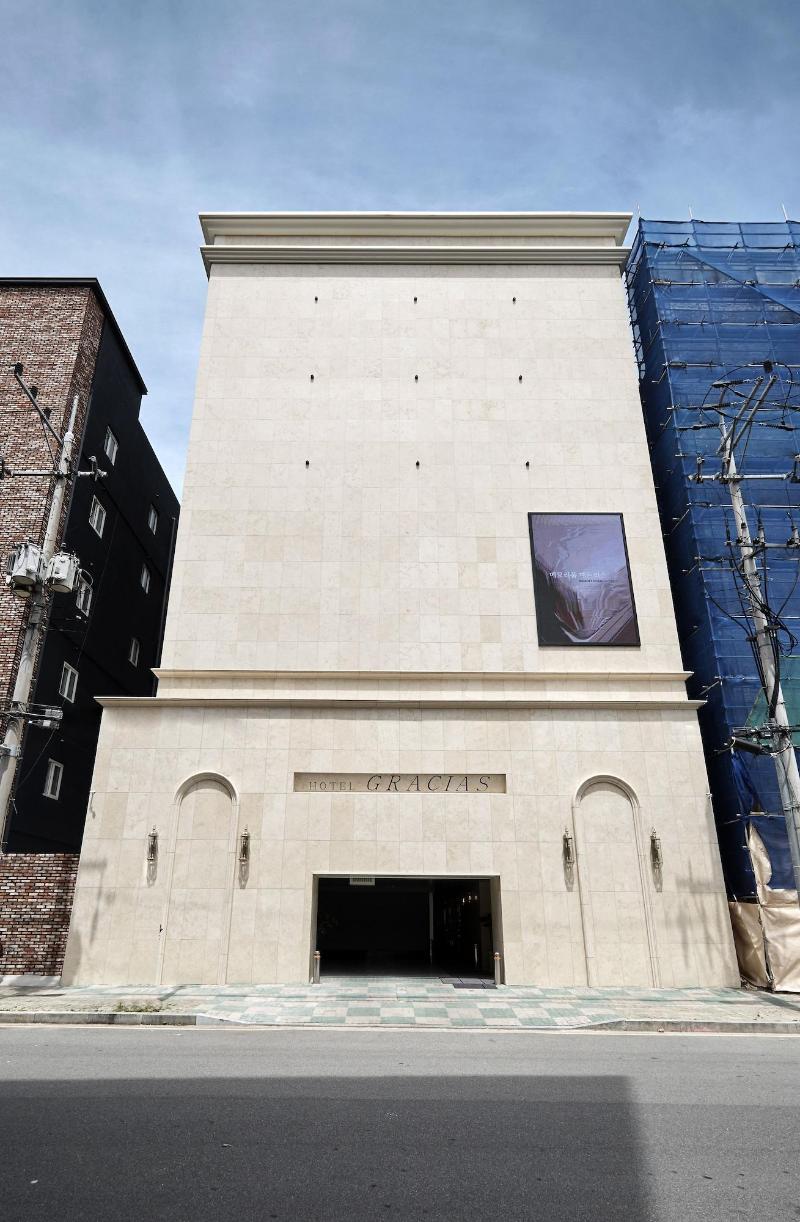 Gracias Hotel Gimhae image