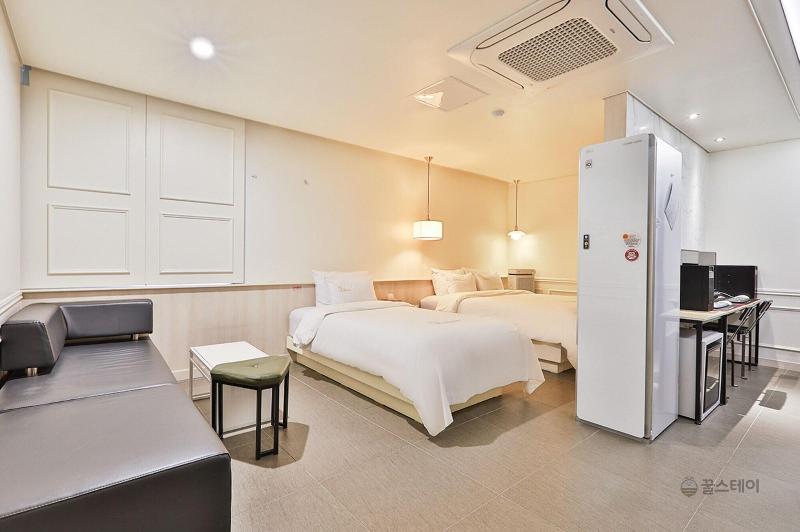 Gracias Hotel Gimhae image