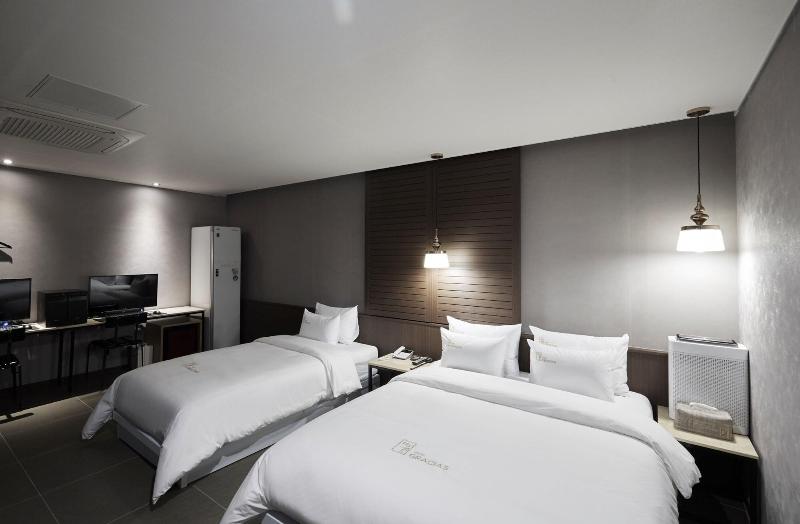 Gracias Hotel Gimhae image