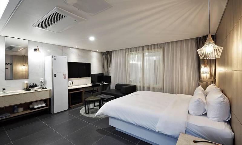 Gracias Hotel Gimhae image