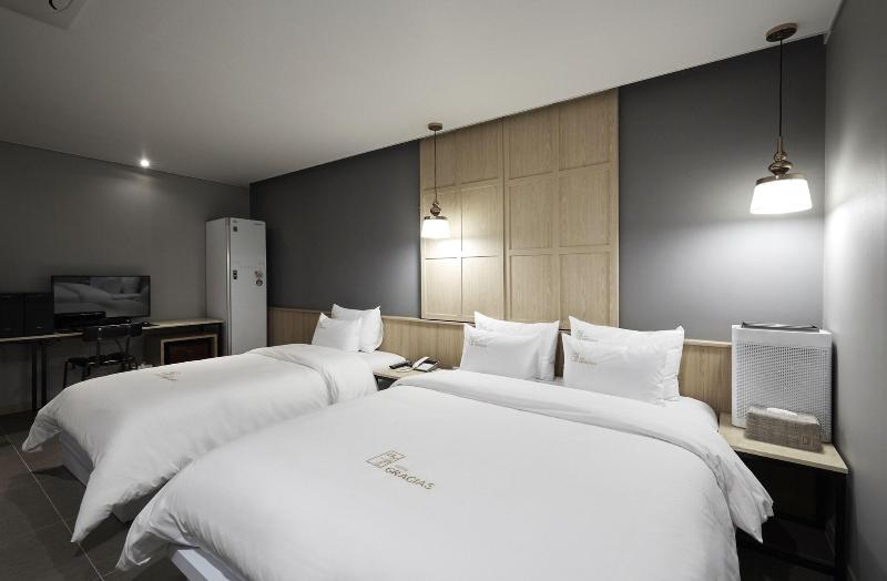 Gracias Hotel Gimhae image