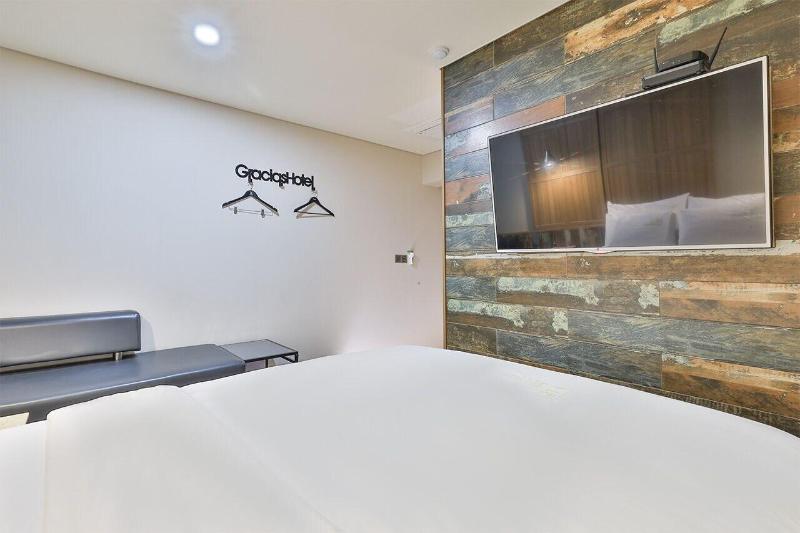 Gracias Hotel Gimhae image