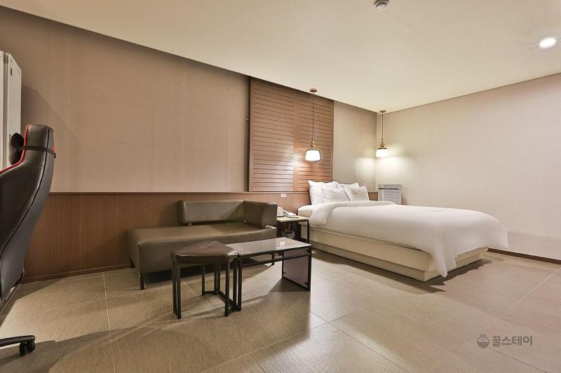 Gracias Hotel Gimhae image