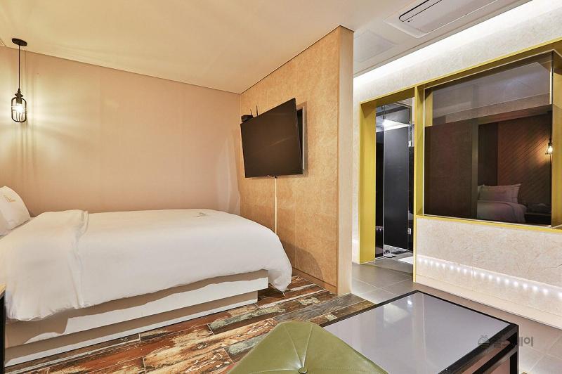 Gracias Hotel Gimhae image