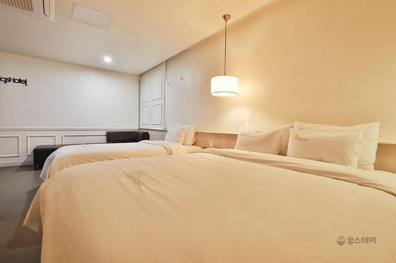 Gracias Hotel Gimhae image