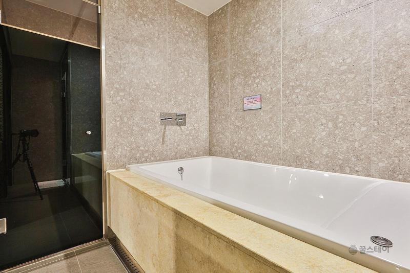 Gracias Hotel Gimhae image