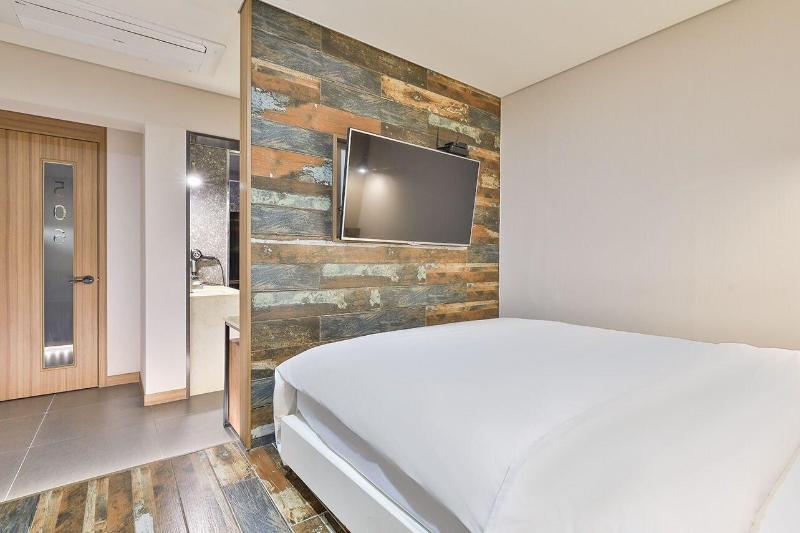 Gracias Hotel Gimhae image