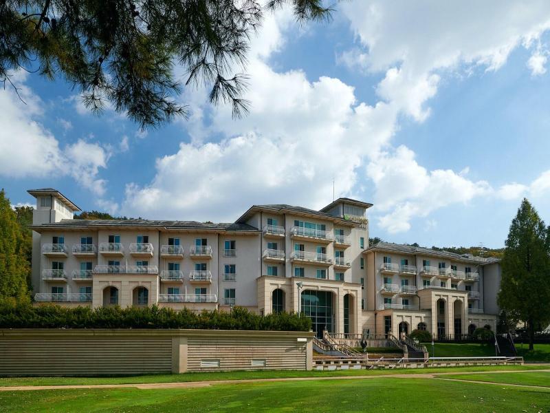 Adonis Hotel image