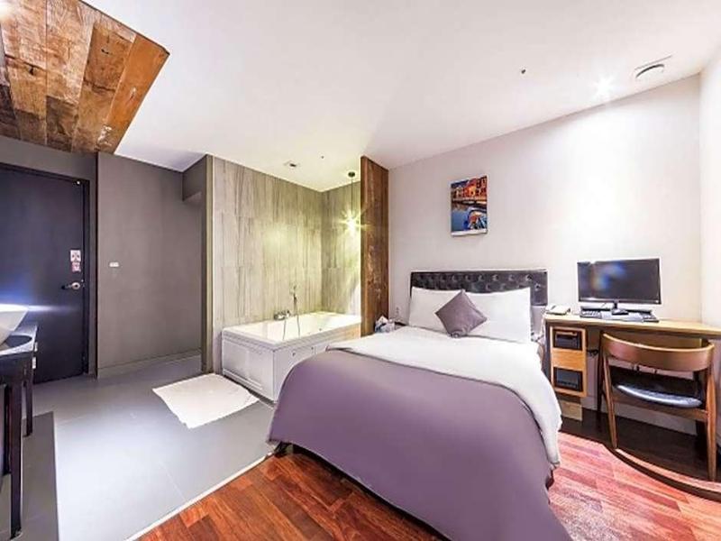 Hotel Banwol image