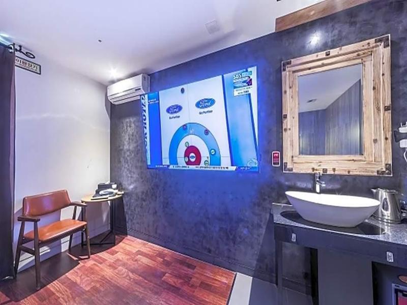 Hotel Banwol image