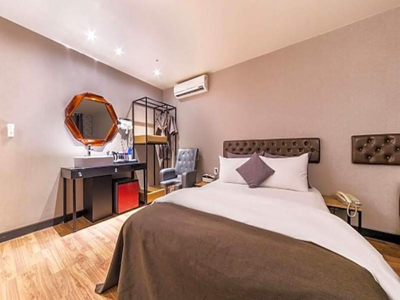 Hotel Banwol image
