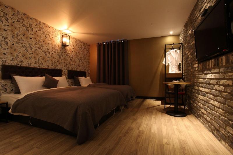 Hotel Banwol image