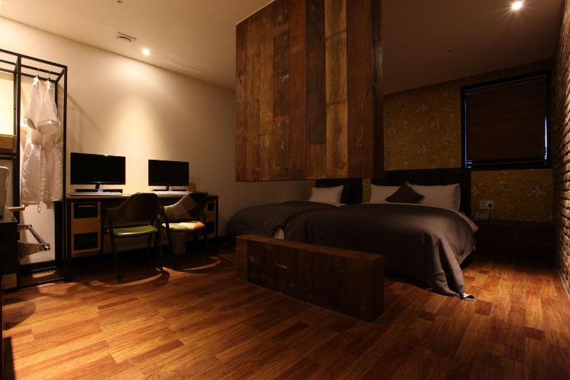 Hotel Banwol image